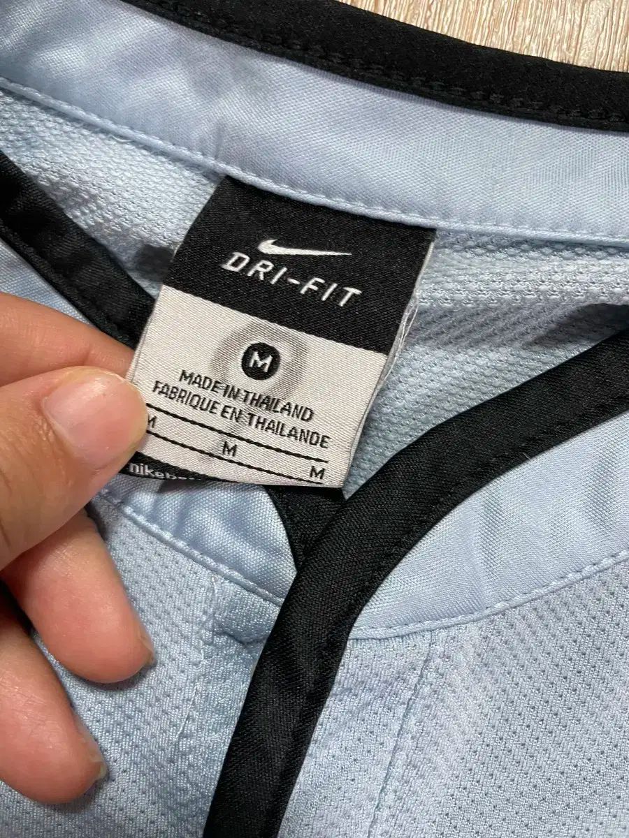 スカイ ライトブルー