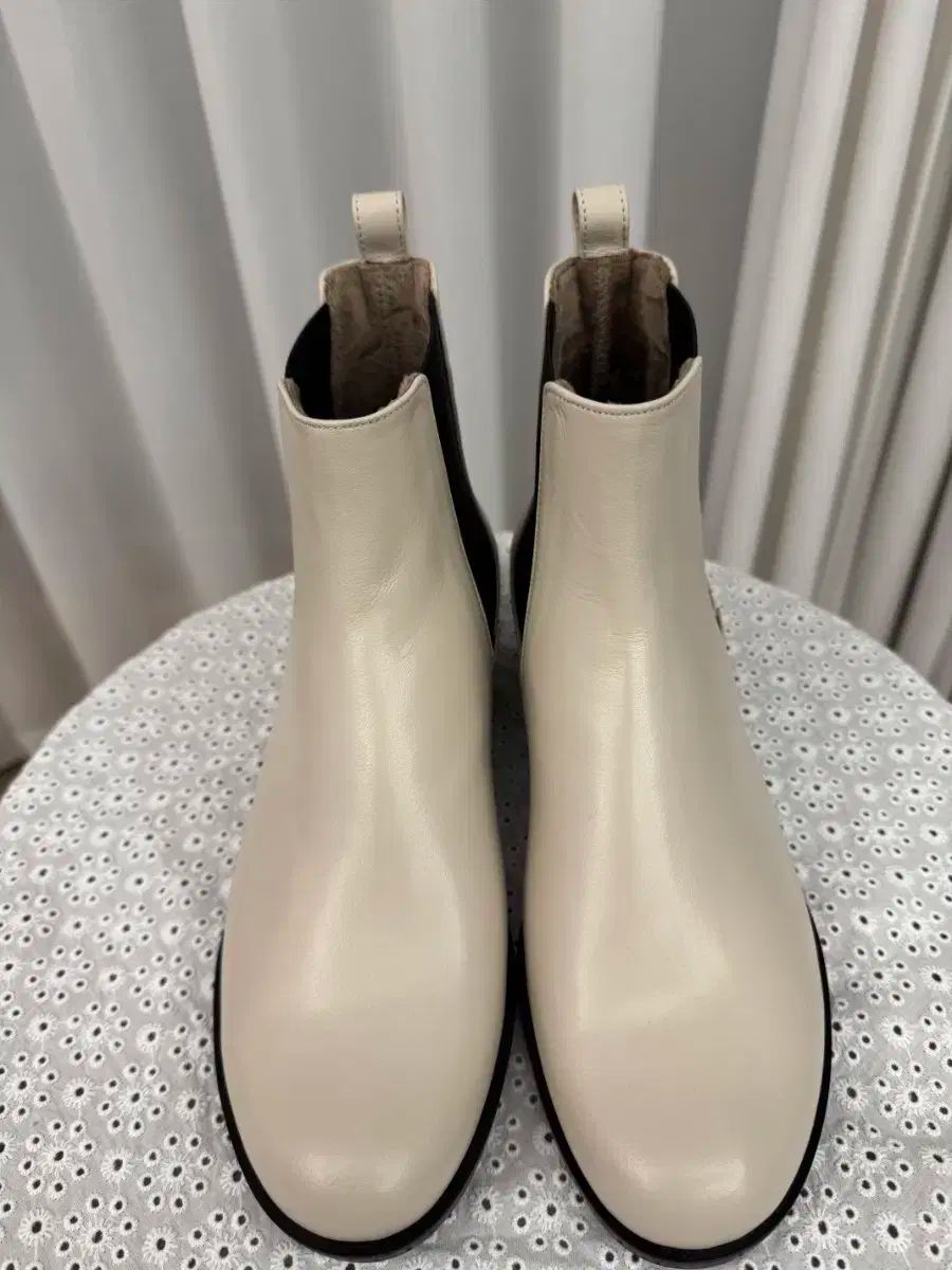 SAERA アンクルブーツ 23.5 cm サイズ 複数