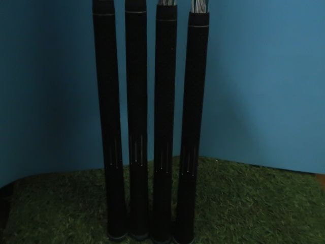 送料無料です。 レディースアイアンセット ピン Rhapsody 2015 ULT220I 4本セット UltraLite 30.5 8023 タイムセール毎日開催中