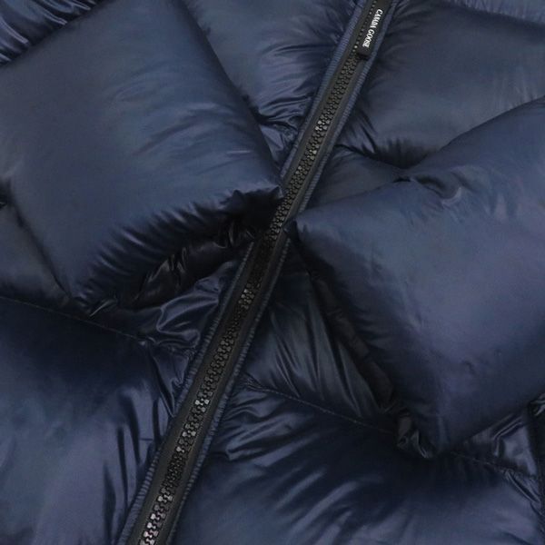 ダークネイビー