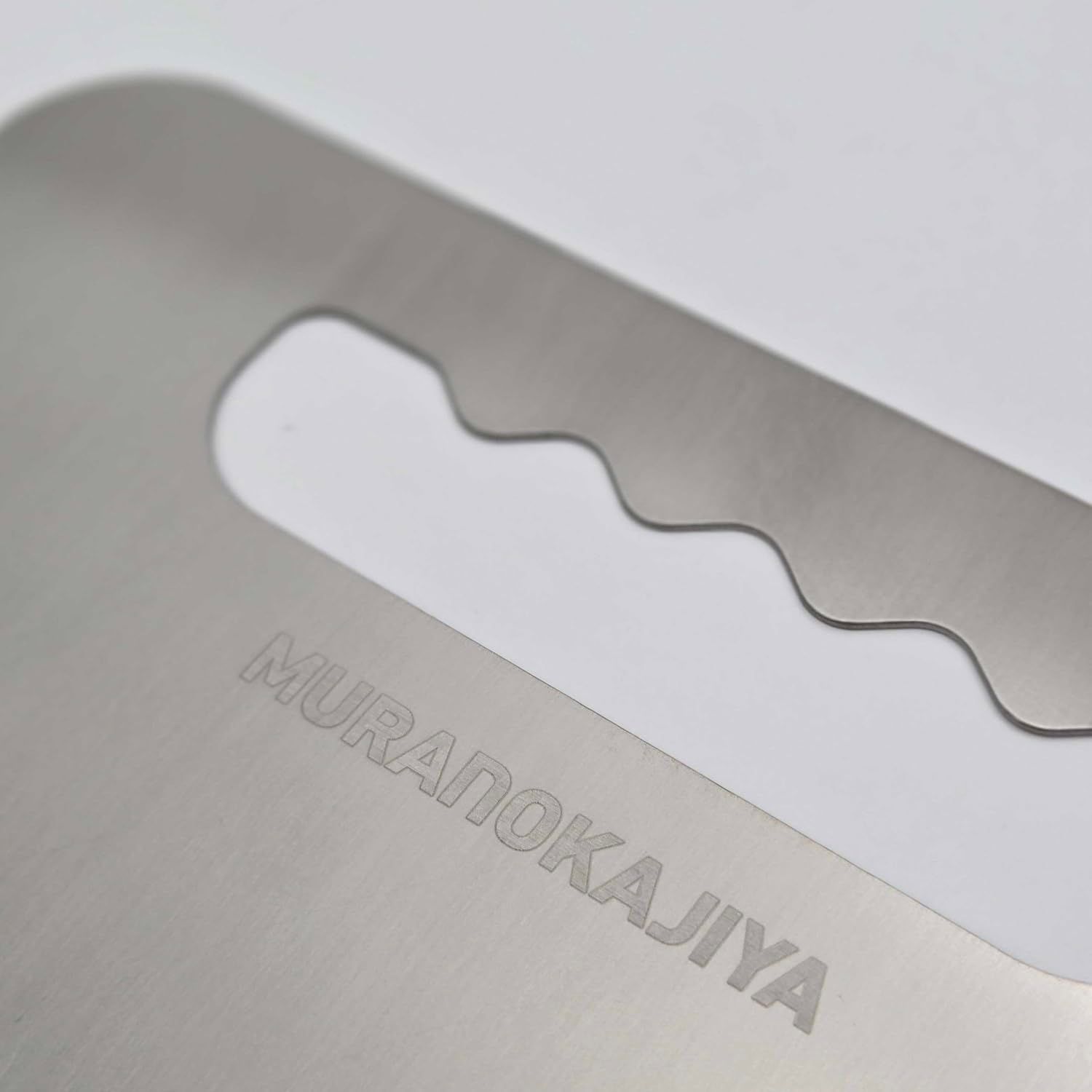 燕三条製 村の鍛冶屋 純チタン まな板 純チタンは抗菌作用がありカビを防ぐ衛生的なまな板 Mサイズ WWW_OPDRERGINERDOGAN_COM