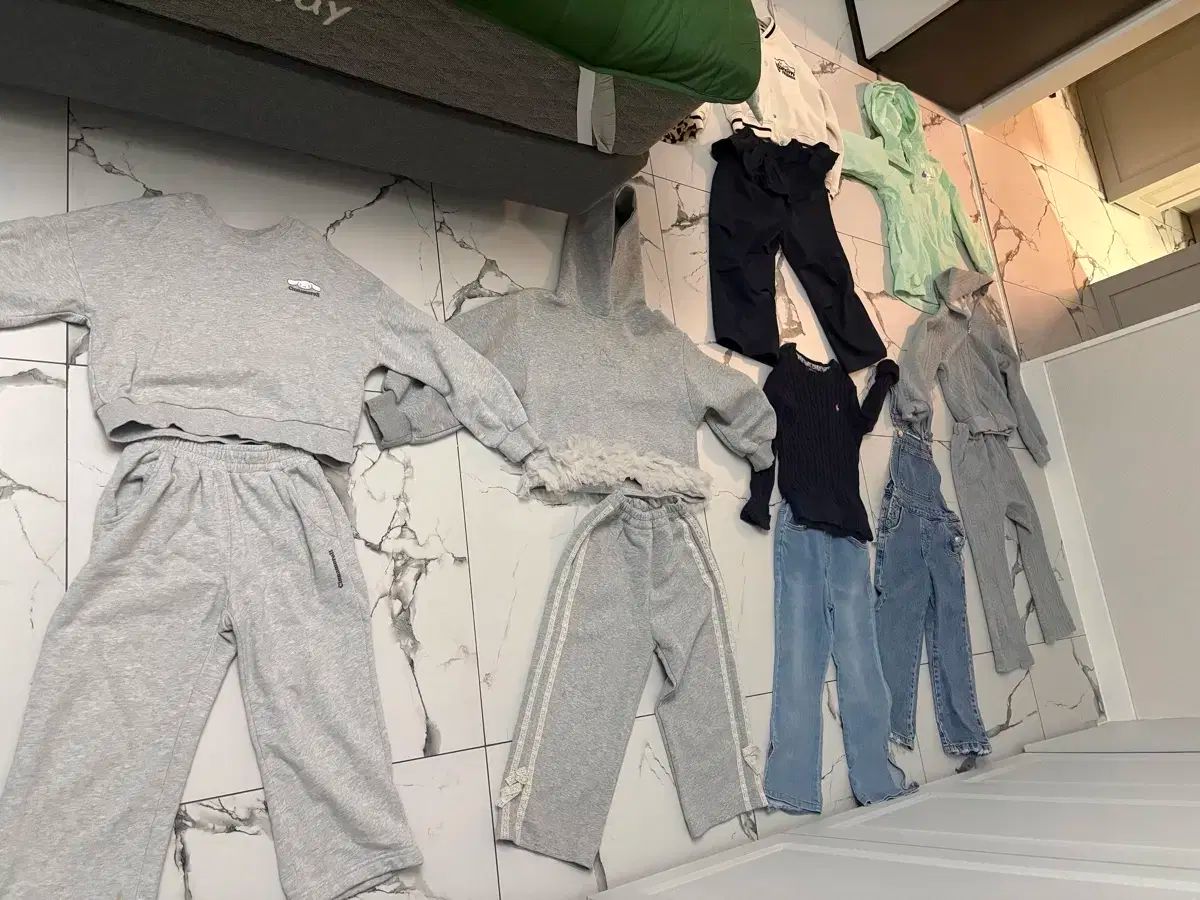 130 140 女の子服 靴 ボックス