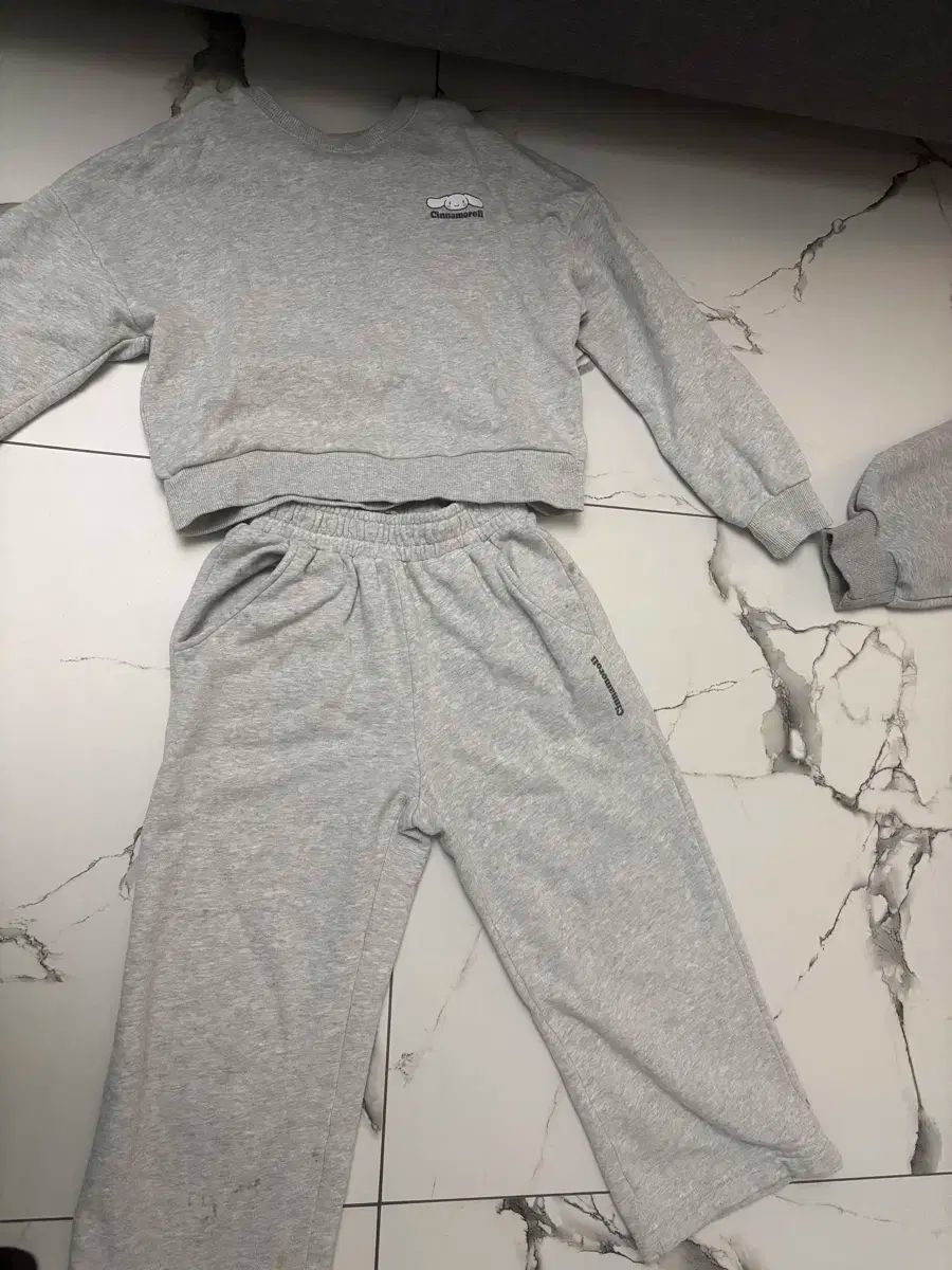 130 140 女の子服 靴 ボックス