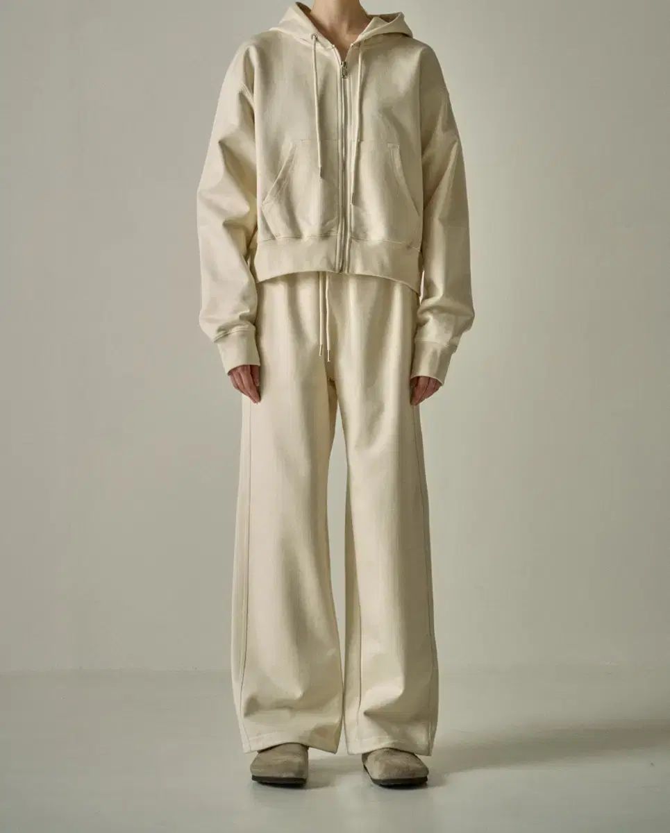 FACADE PATTERN スウェット パンツ エクリュ