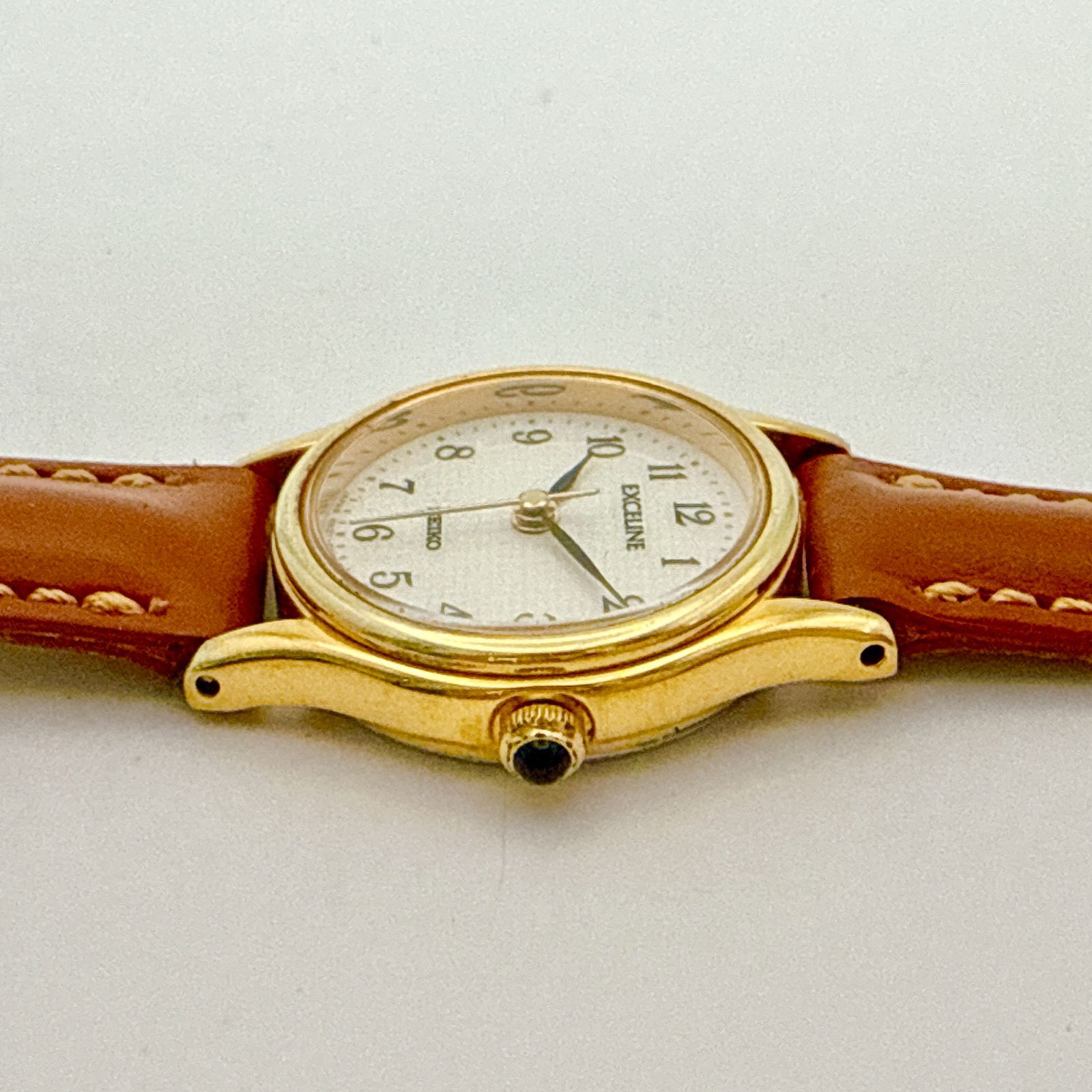 【美品】SEIKOセイコーExcelineエクセリーヌオーバル型ゴールドカラー C069【電池交換済】SEIKO Exceline セイコー エクセリーヌ ゴールド