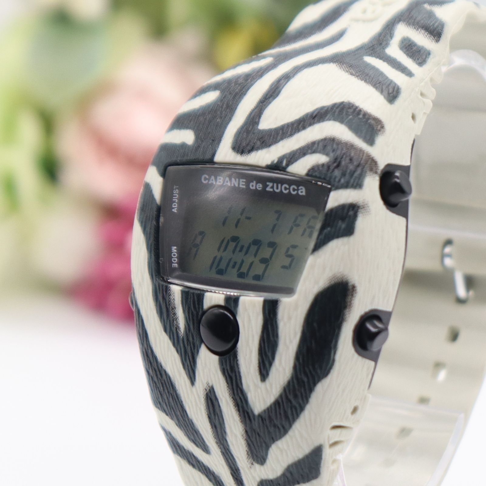 CABANE de ZUCCA カバンドズッカ w240-4120 デジタル クォーツ アラーム ストップウォッチ ゼブラ柄 保証書 取説 き レディース