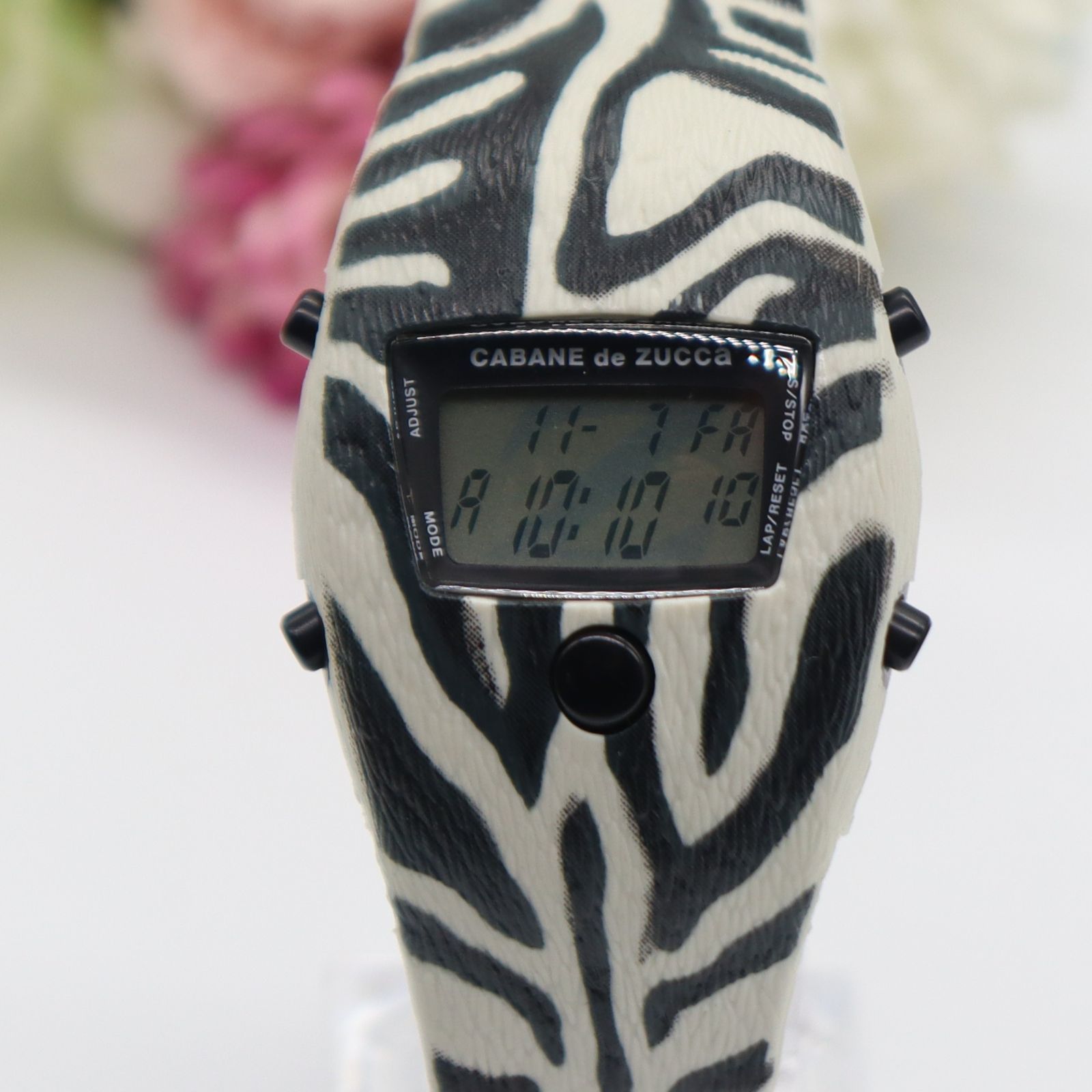 CABANE de ZUCCA カバンドズッカ w 240-4120 デジタル クォーツ アラーム ストップウォッチ ゼブラ柄 保証書 取説 き レディース