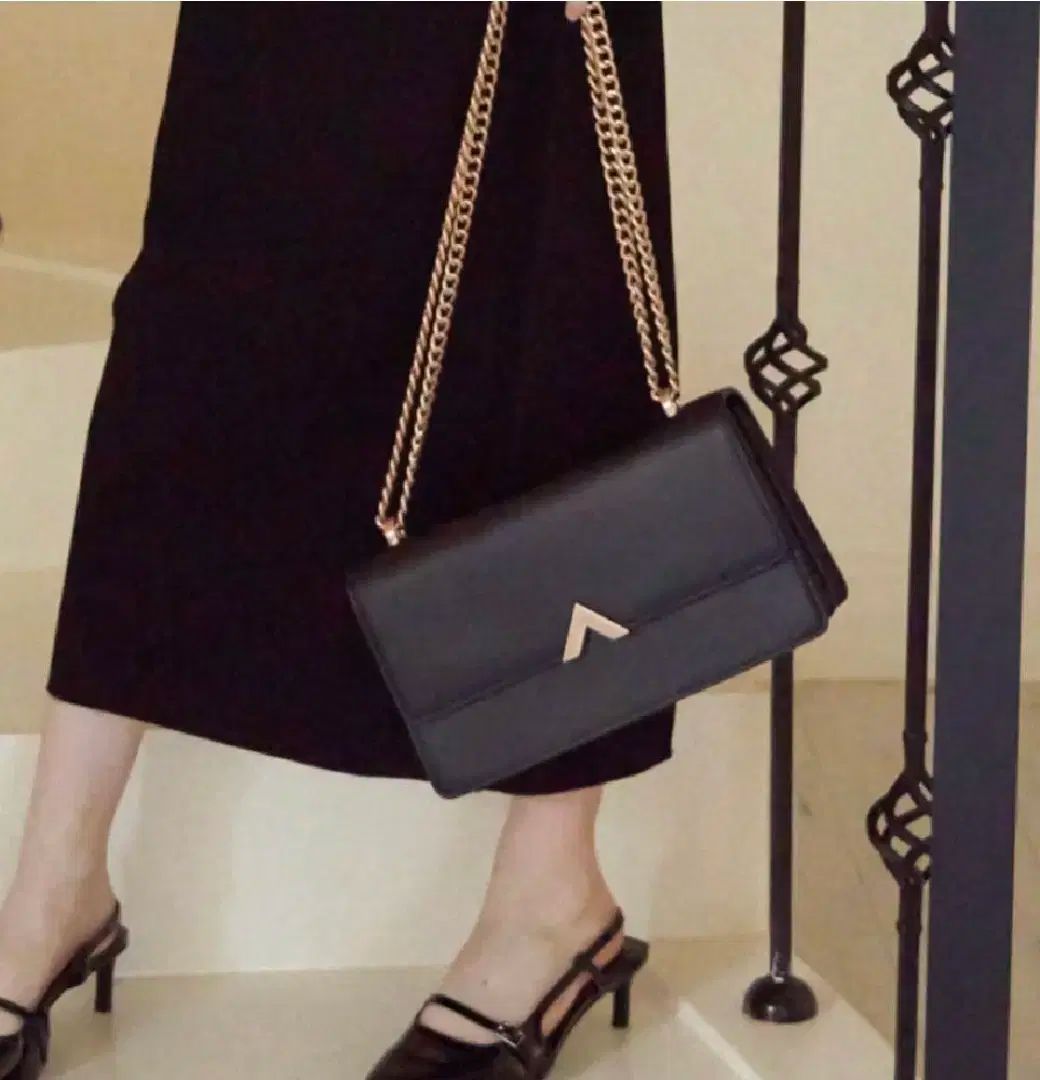 ベルュエ エデロ クロスバック ショルダーバッグ