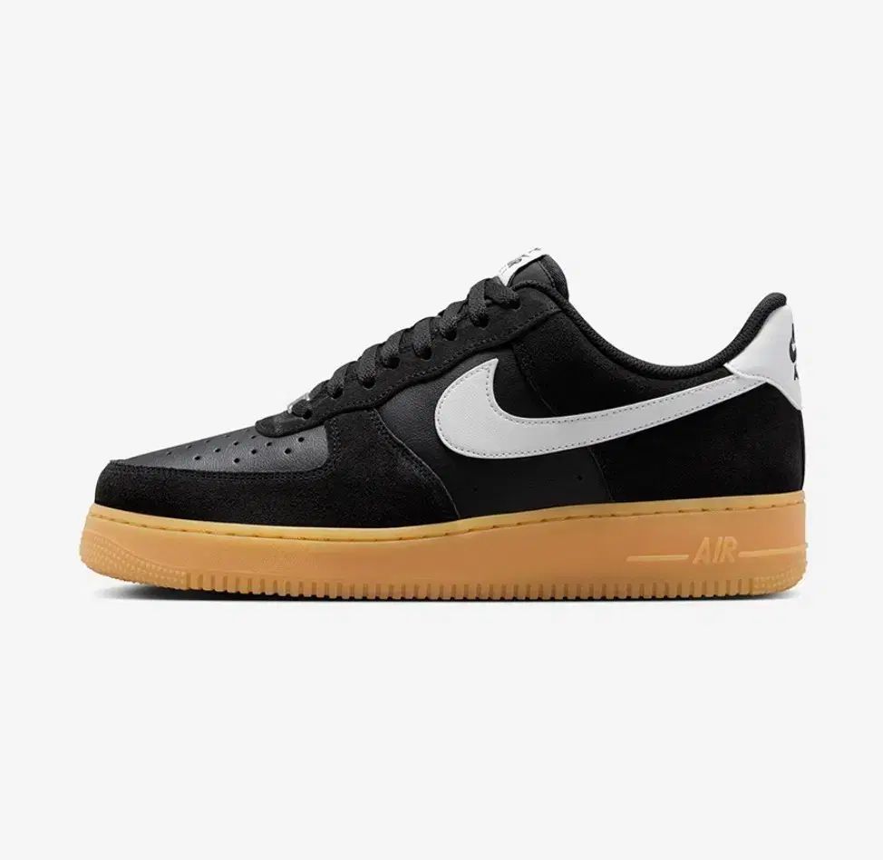 NIKE ナイキ 245 エアフォース1 ブラック 白 FQ 8714 004