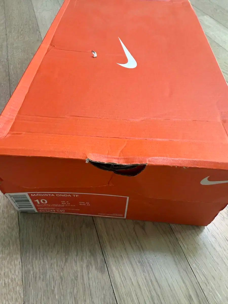 ナイキ マジスタ オン ライン TF 280