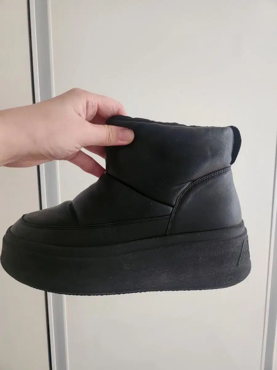 Ash ブラック フラットフォーム ダウン ブーツ 37