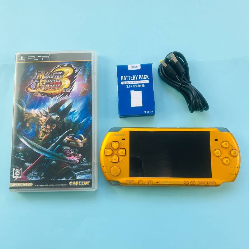TK064 すぐ遊べるセット SONY PSP 3000 ブライトイエロー モンスターハンター3rd セット 本体 ソフト バッテリー USBケーブル まとめ ソニー プレイステーションポータブル PS モンハン モンスターハンター