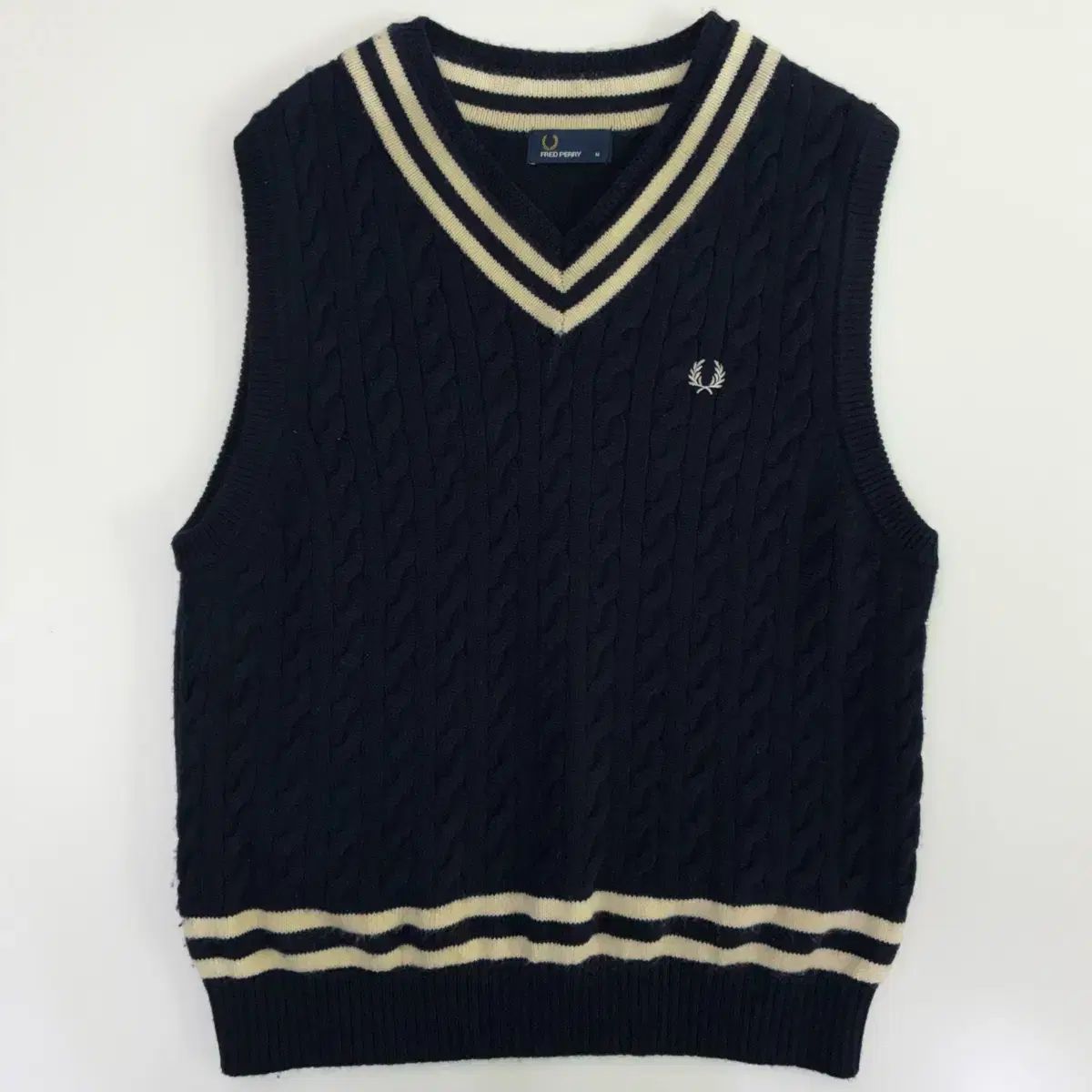 フレッドペリー FRED PERRY 刺繍 ネイビー ベスト ニット