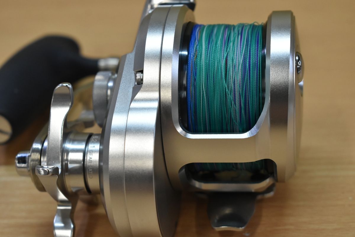 シマノ 17 オシアジガー 2000NRHG 110㎜ カスタムハンドル付き SHIMANO OCEA JIJGGER ヒラマサ ブリ ジギング 釣り 等に