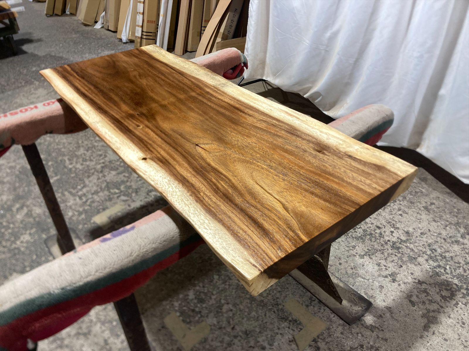 モンキーポッド9308 一枚板無垢 乾燥材 1230x450-440x54mm