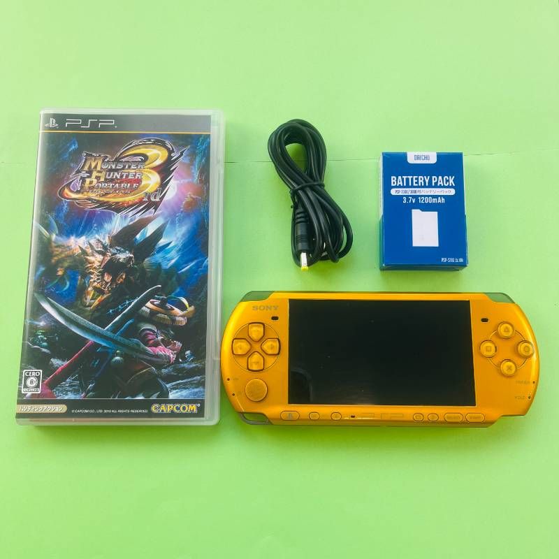 TK066 すぐ遊べるセット SONY PSP 3000 ブライトイエロー モンスターハンター3rd セット 本体 ソフト バッテリー USBケーブル まとめ ソニー プレイステーションポータブル PS モンハン モンスターハンター