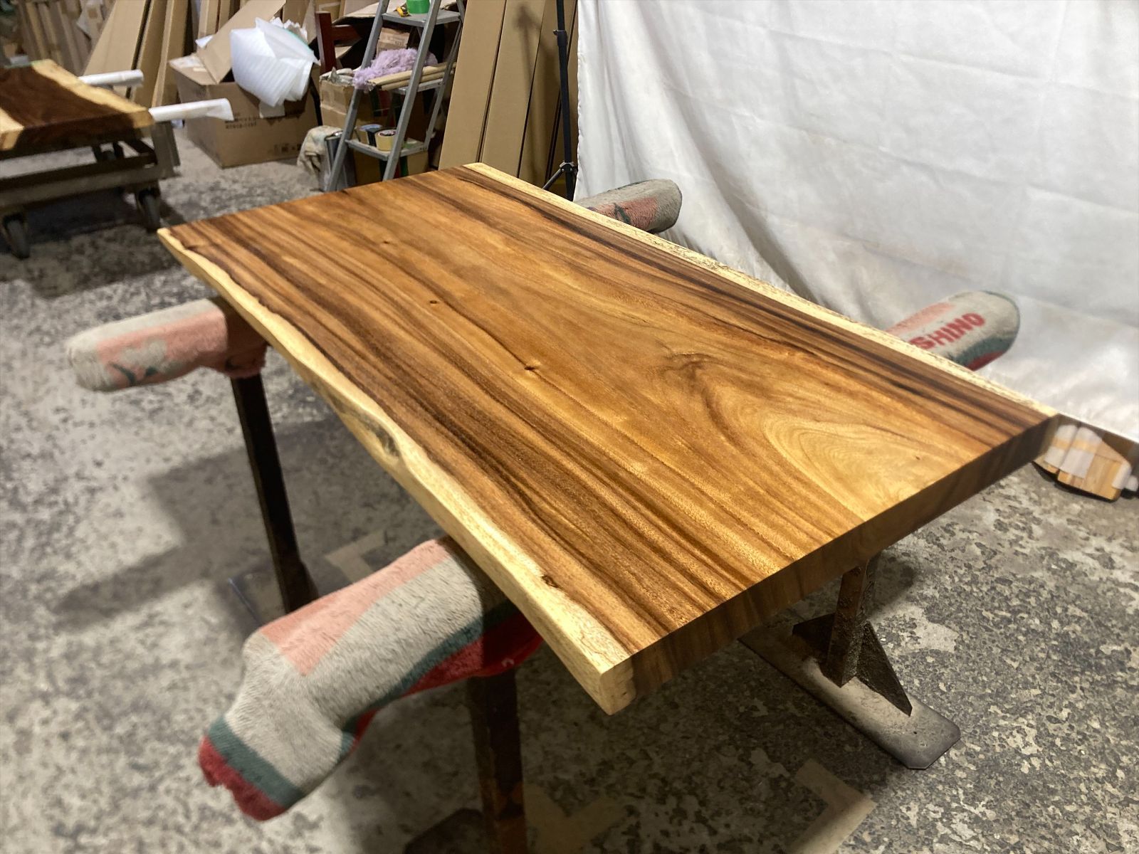 モンキーポッド9309 一枚板無垢 乾燥材 1260x610-620x54mm