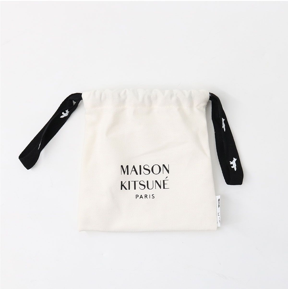 □MAISON KITSUNE メゾン キツネ OW05701LR0001 三つ折り財布