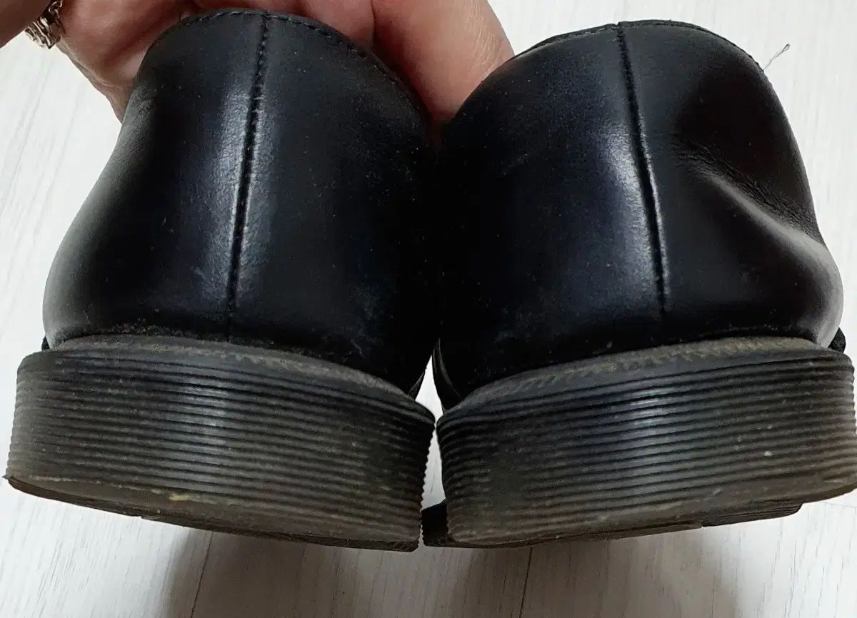  DR. MARTENS ドクターマーチン ガルシア ブラック UK 5 240 245 その他 ブーツ