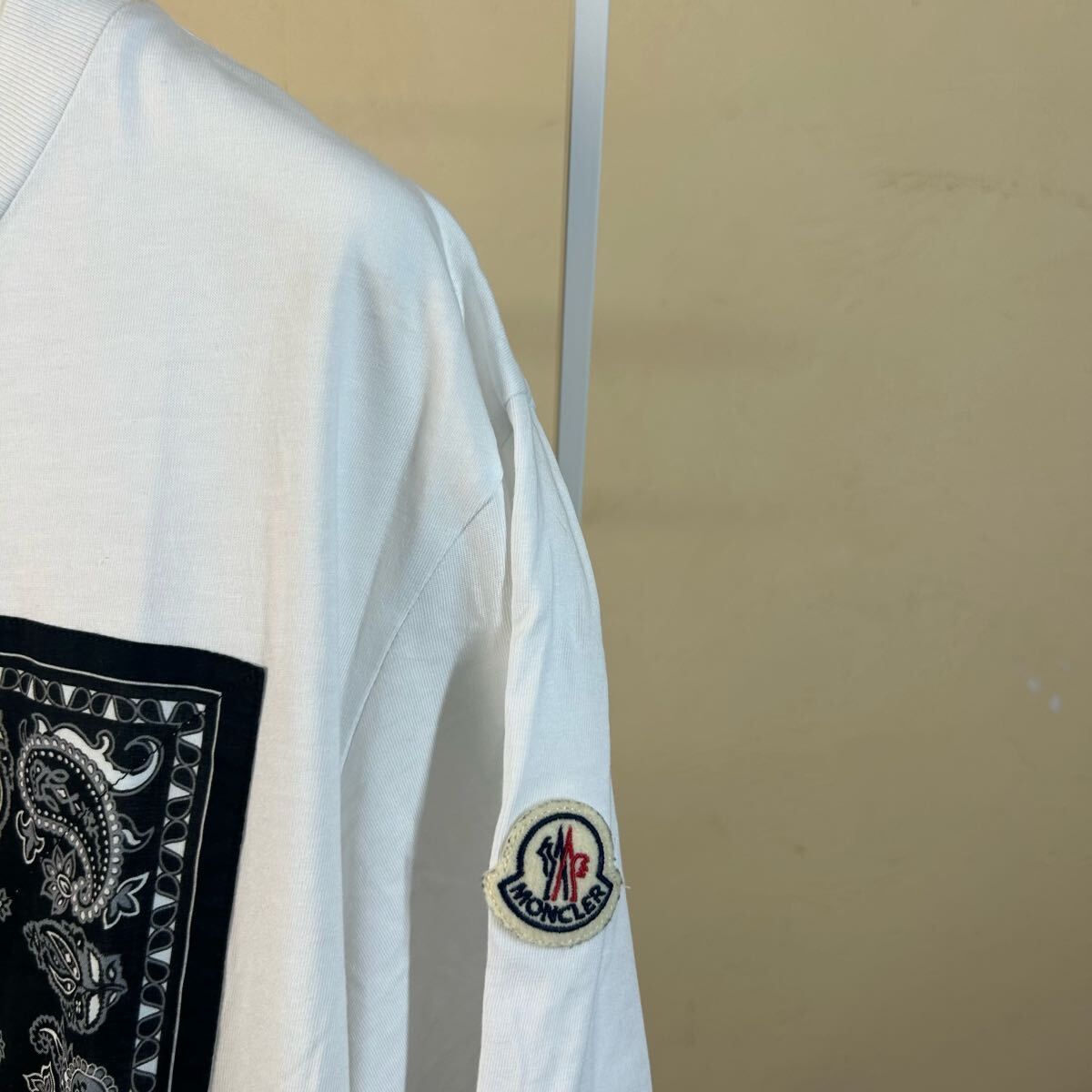 本物】【レア】MONCLER モンクレールバンダナ半袖Tシャツ白M - メルカリ