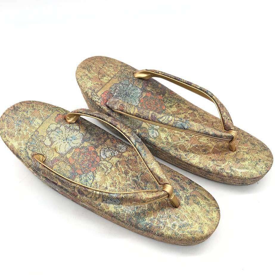  ss 8072 めいくやまと 和装小物 2点セット 草履＆鞄 ゴールド 花模様 金糸 刺繍 ハンドバッグ ぞうり お祝い 華やか 感 女性用 和服 着物用 草履バッグセット その他 和装小物