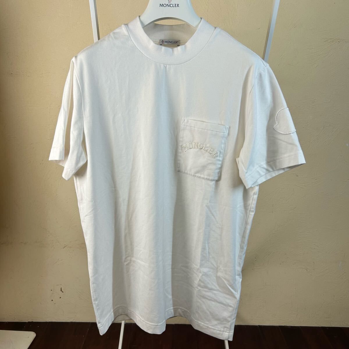 新作】【美品】MONCLER モンクレール半袖Tシャツ白XS - メルカリ