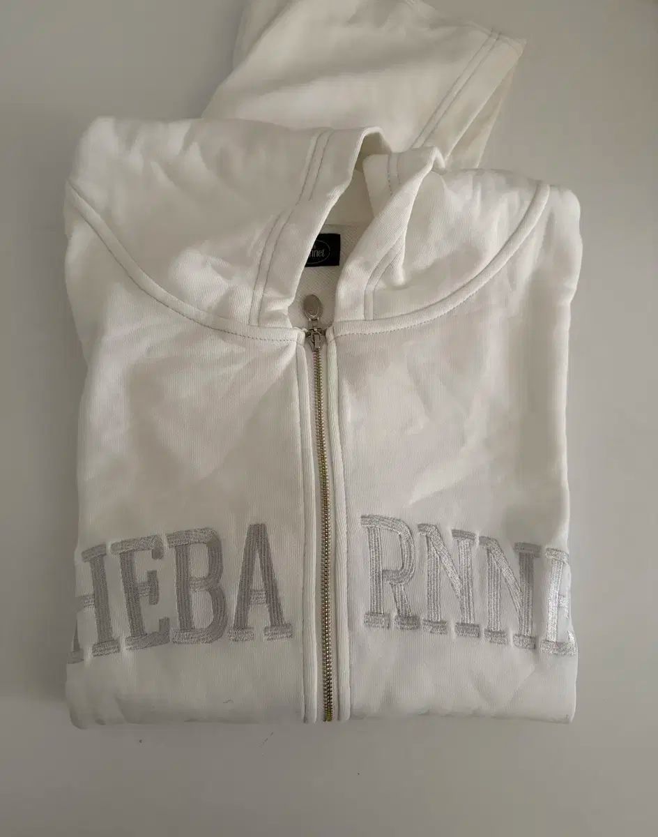 ザ バーネット Campie アイボリー フードジップアップ ジャケット