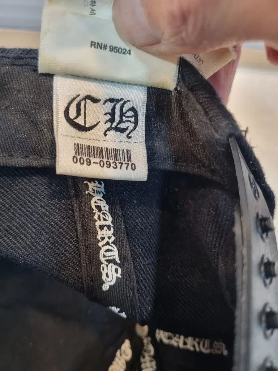 CHROME HEARTS クロムハーツ ぼっち ざ ろっく ボールキャップ スナップバック 帽子