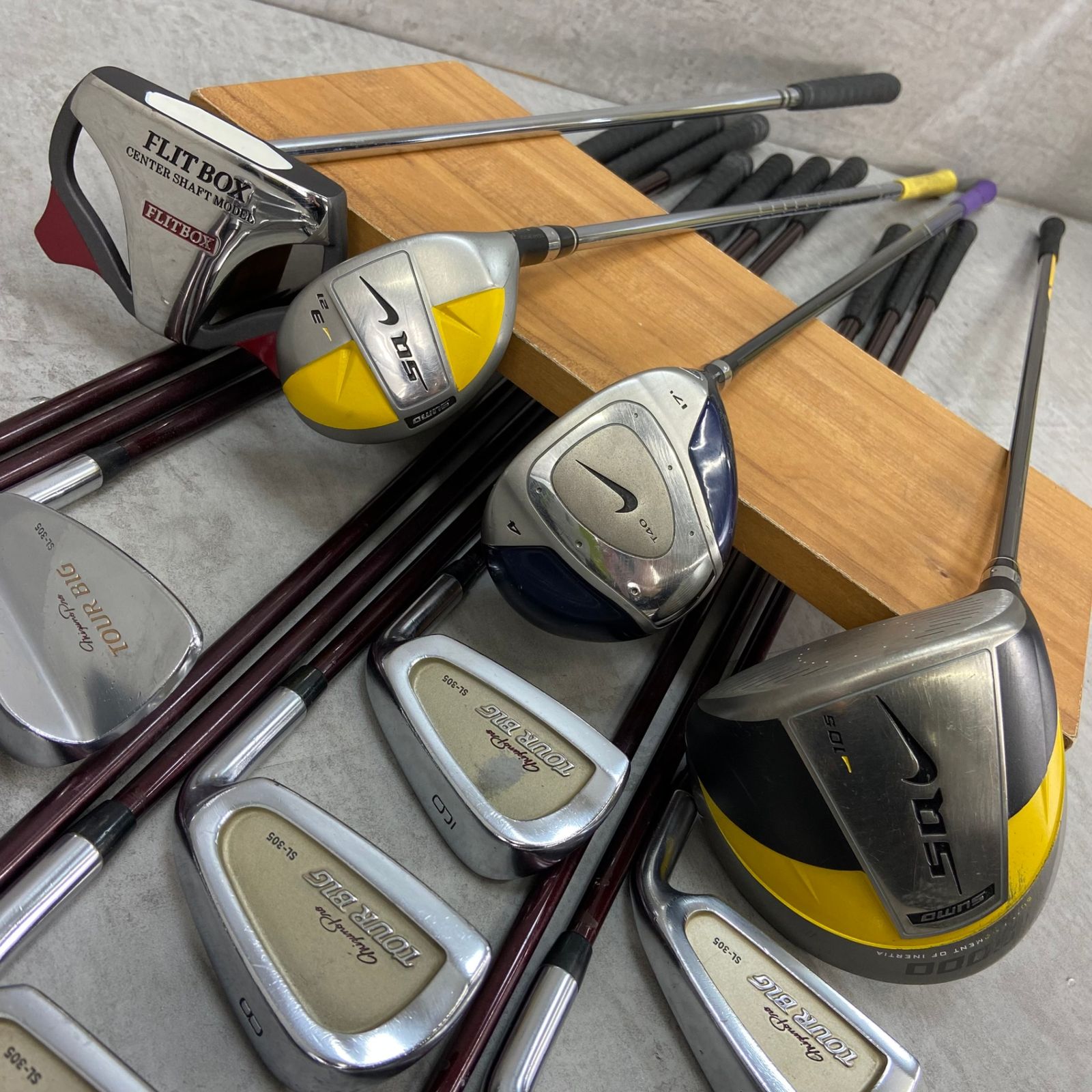 ナイキ、キャロウェイ、ミズノ、オデッセイ、合計１3本メンズゴルフクラブセット メンズ ゴルフクラブセット 13本 NIKE ミズノ PRGR テーラーメイド