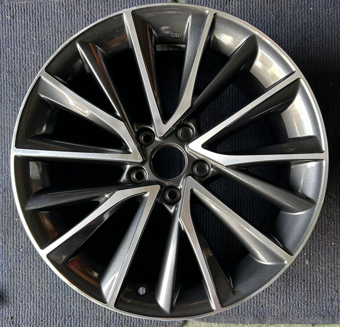 LEXUS NX 18インチ ホイール1本 7 5 J 35 PCD 114 3 ハブ径約60 No 723