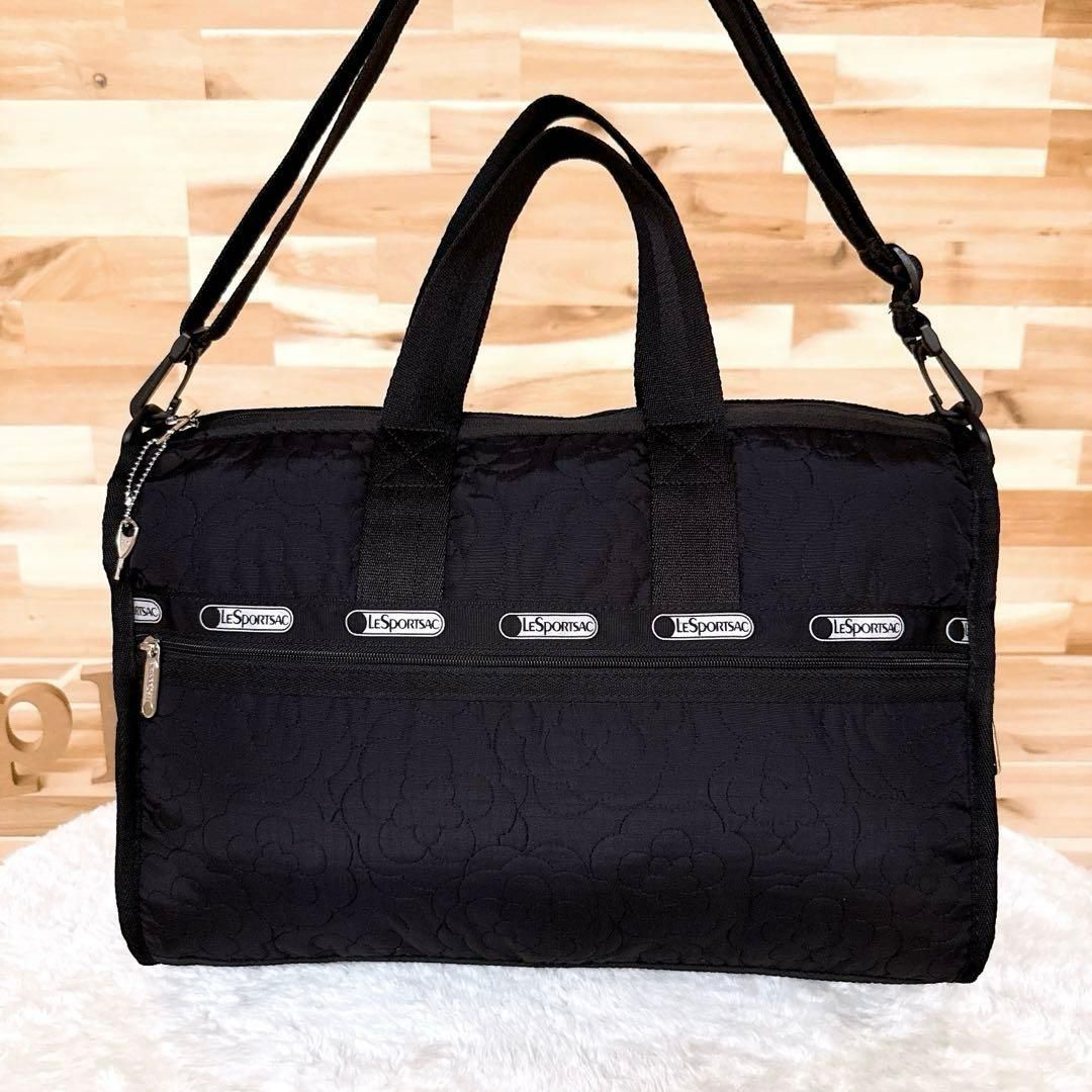 【レスポートサック】アーチ スカラップ 花柄 刺繍 ショルダーバッグ総柄 黒×白 レスポートサック】アーチ スカラップ 花柄 刺繍 ショルダーバッグ総柄