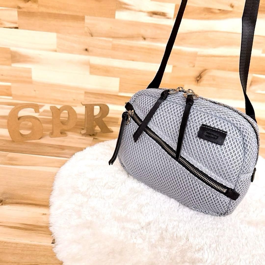 ヌエール スクエア メッシュ ボディバッグ ショルダーバッグ グレー×黒 肩掛け レザー ジップ
