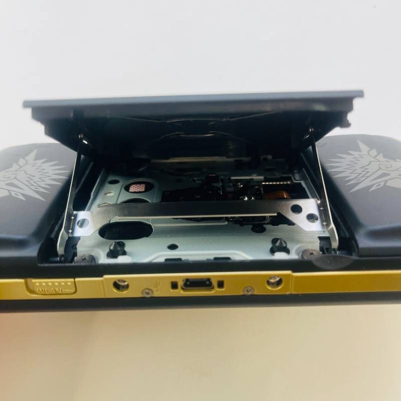 ◇TK059【すぐ遊べるセット】SONY PSP 3000 ハンターズモデル