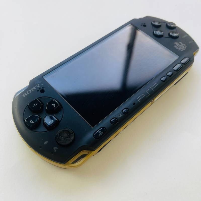 ◇TK059【すぐ遊べるセット】SONY PSP 3000 ハンターズモデル