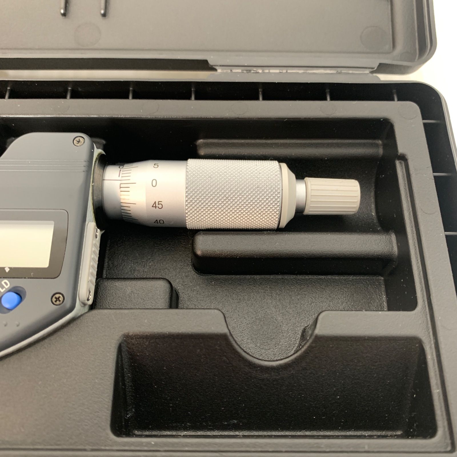 デジタルマイクロメーター