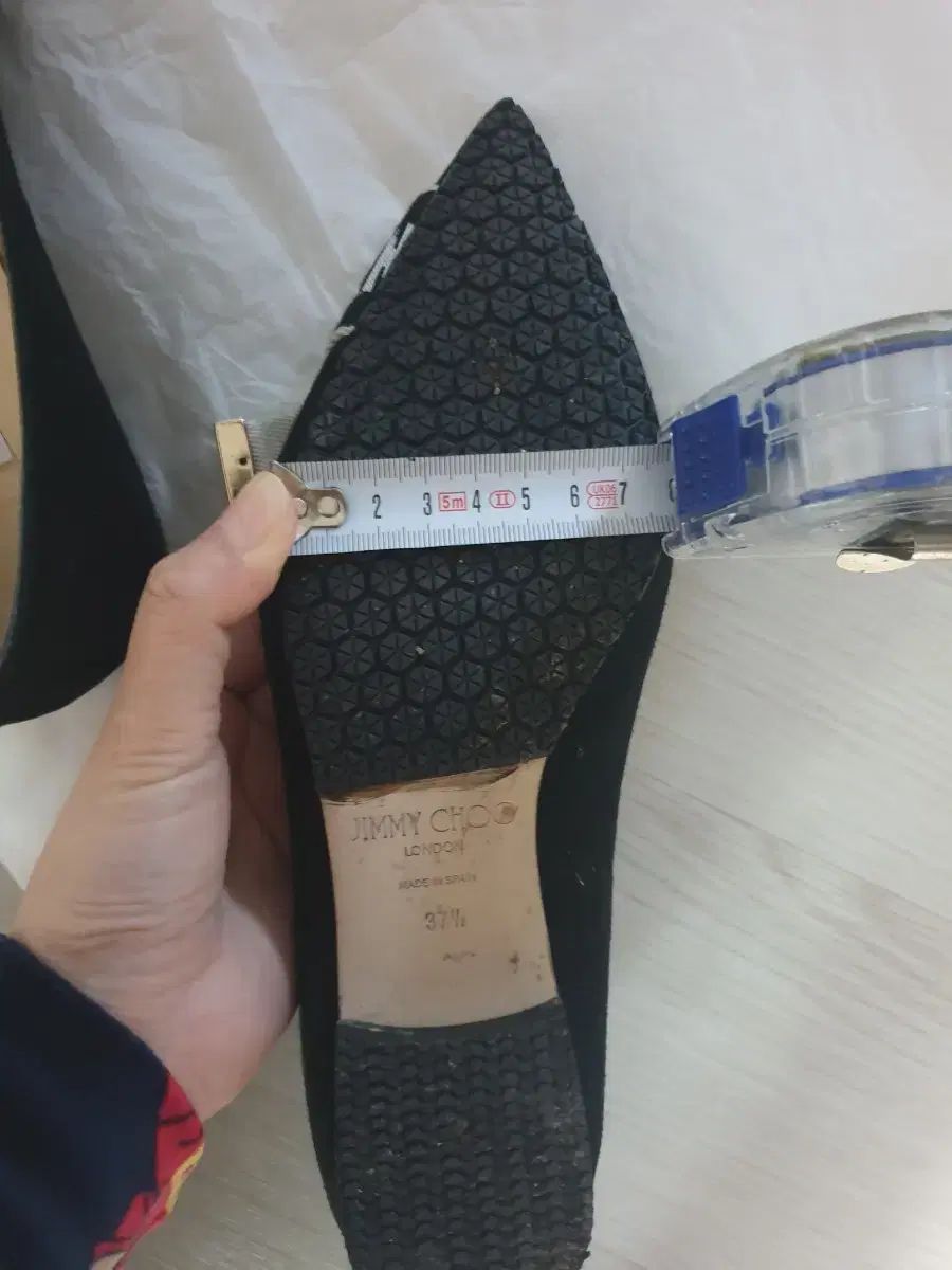 ジミーチュウ リボンフラットシューズ