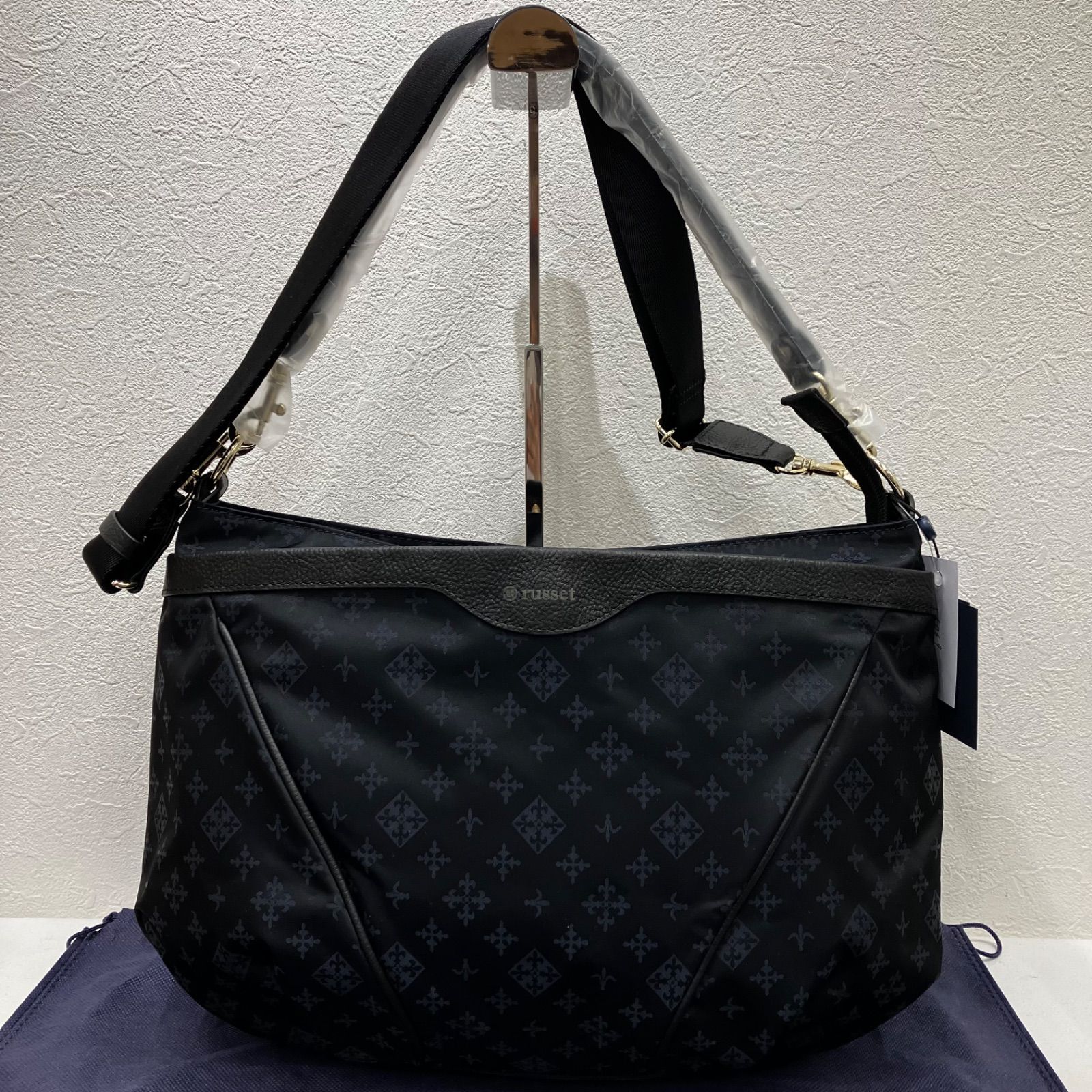 6069 russet ラシット 2way ショルダーバッグ ハンドバッグ トートバッグ ブラック 黒 ネイビー 紺 レザー ナイロン モノグラム 総柄 きれいめ シンプル 上品 カジュアル レディース