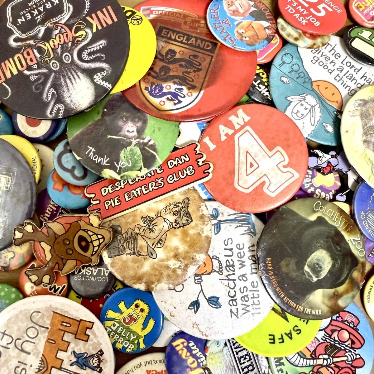 アメリカの缶バッジ 68個 まとめ売り ビンテージ USA Vintage. アメリカの缶バッジ 68個 まとめ売り ビンテージ USA Vintage. 缶