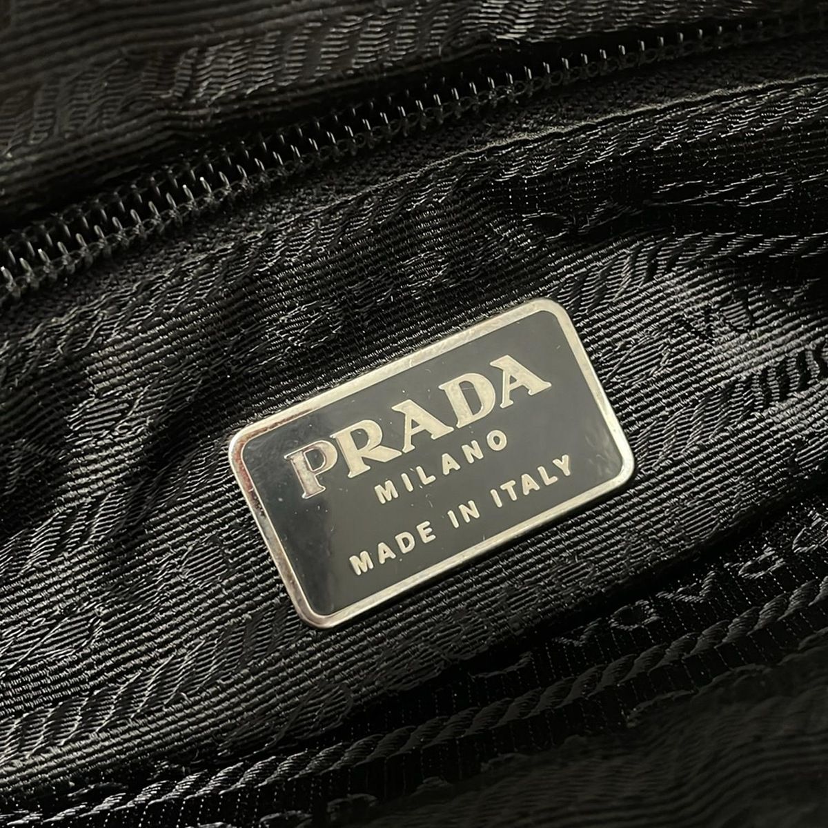 PRADA プラダ ショルダーバッグ - B 7405 黒 プラスチックショルダー レザー ショルダーバッグ ショルダーバッグ