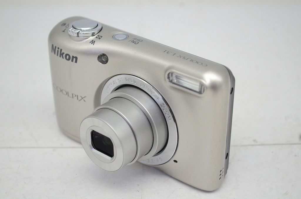 美品 Nikon ニコン COOLPIX L31 シルバー コンパクトデジタルカメラ