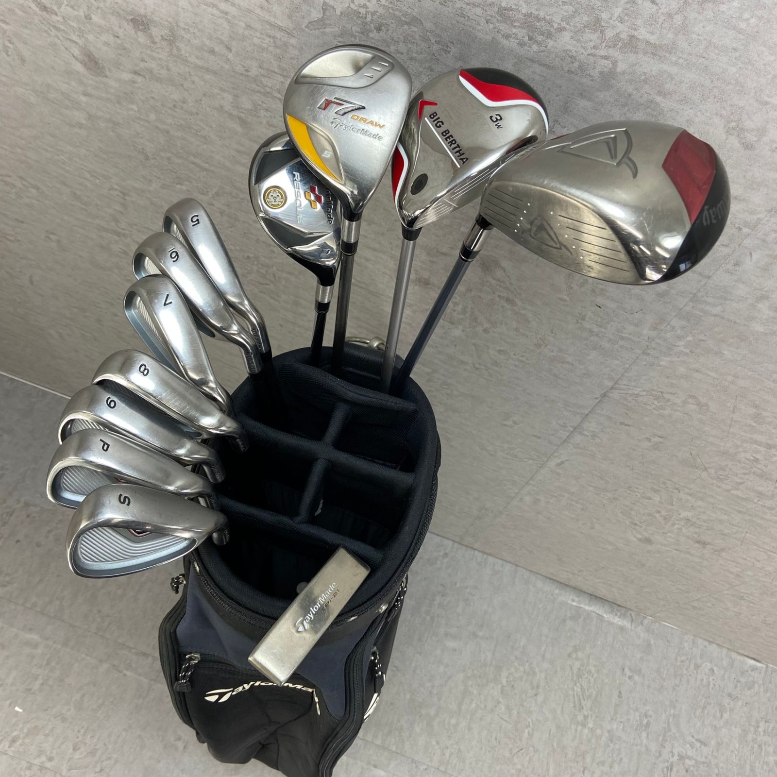 テーラーメイド　キャロウェイ　メンズゴルフ12本セット　カーボン　右利き用 テーラーメイド キャロウェイ メンズゴルフ12本セット カーボン 右利き