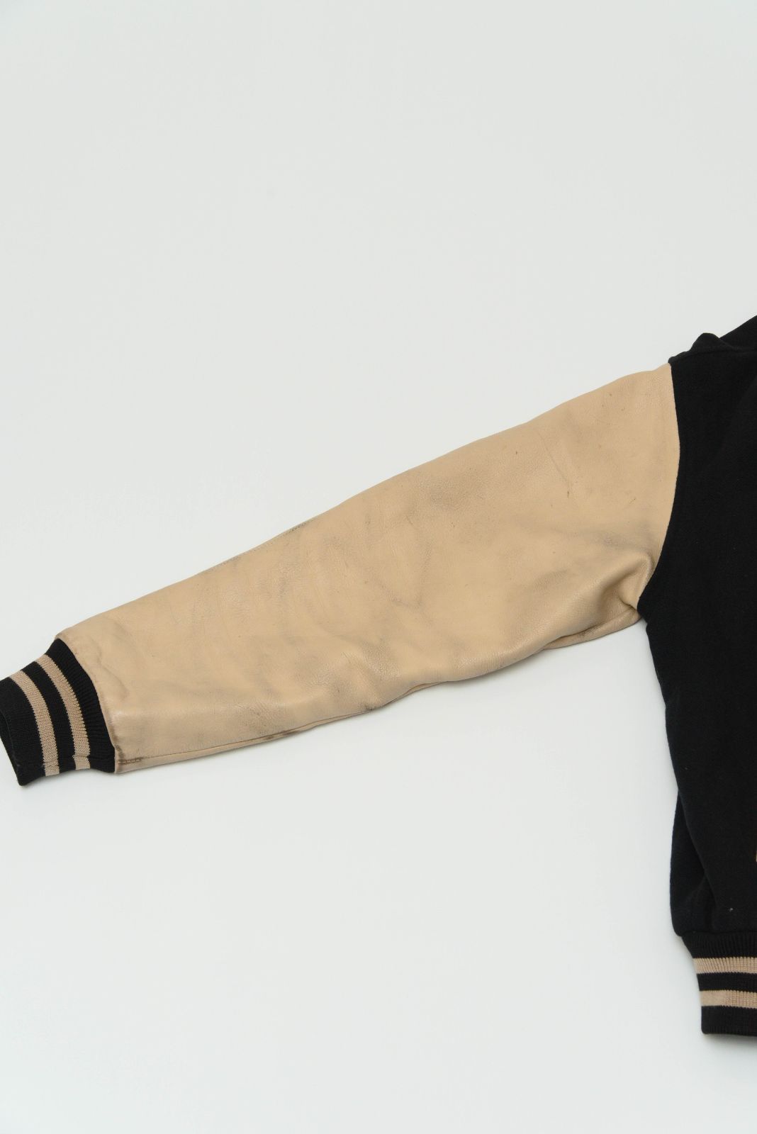 ユーロ 古着 THE Triple CONNECTION Triumph スタジャン トライアンフ