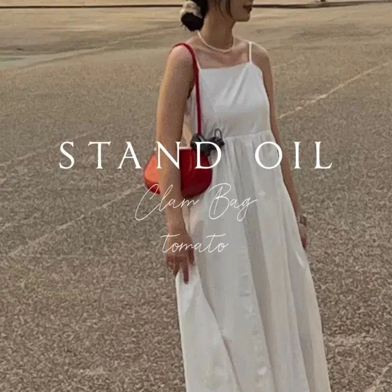 レッド ショルダーバッグ