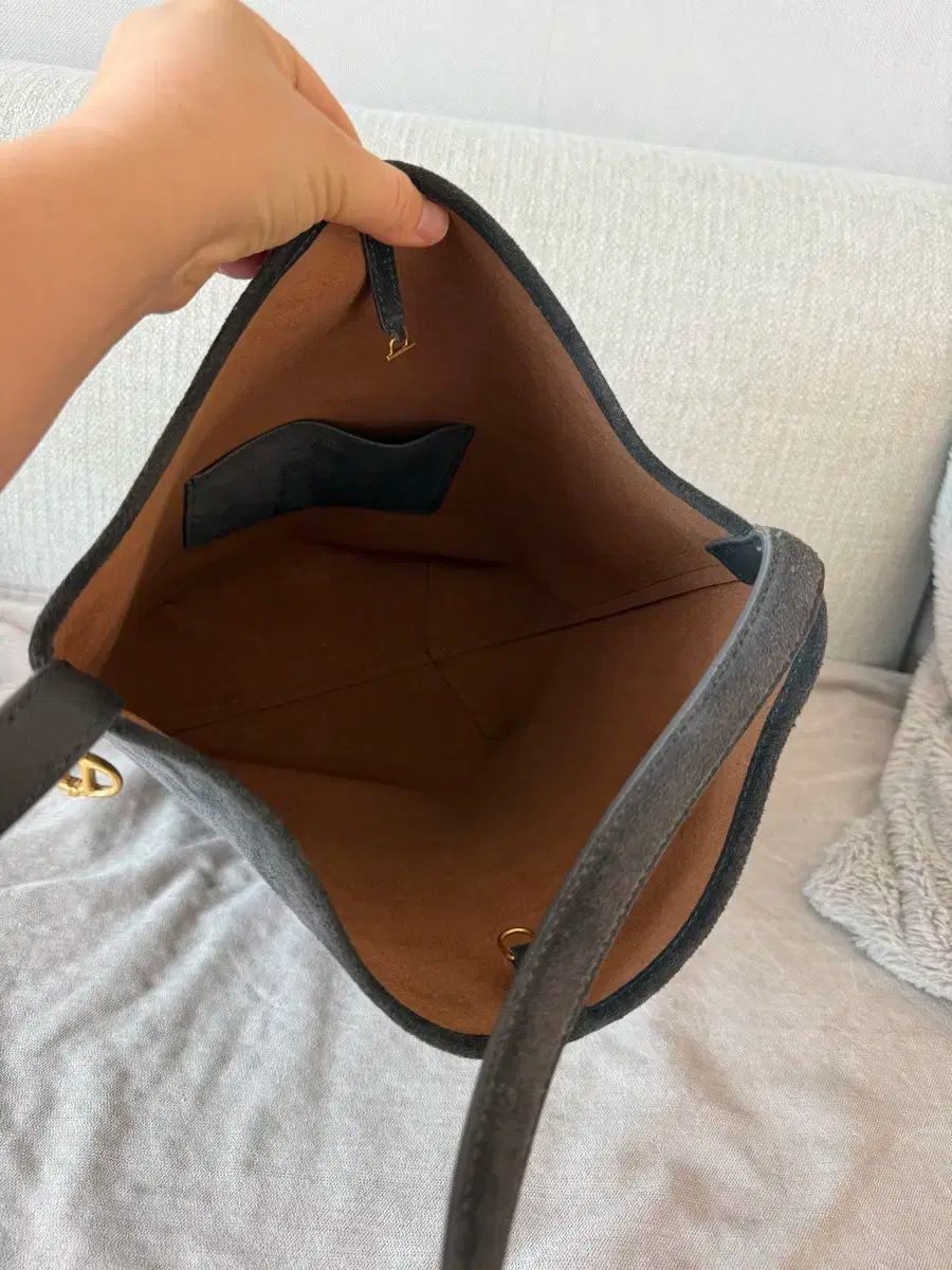 アッテ スウェード