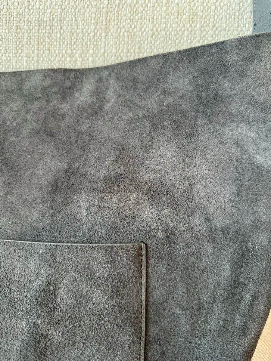 生命 アッテ スウェード ショルダ―バッグ グレー