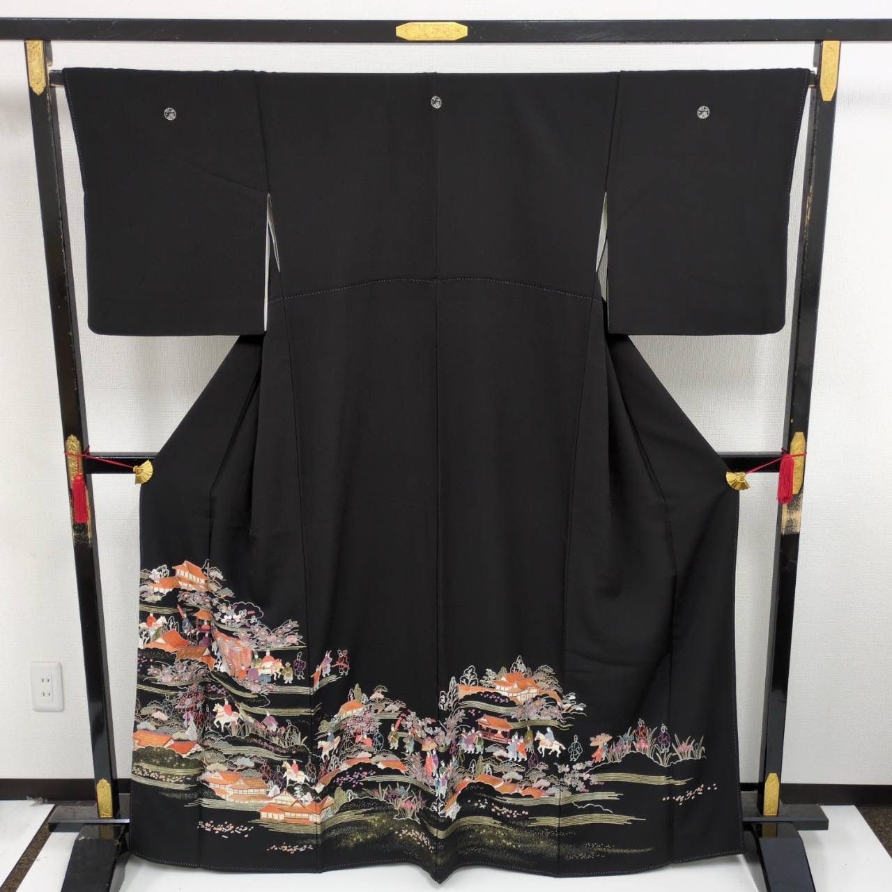 黒留袖 相良刺繍 蘇州刺繍 金彩 裄66.5 大名行列 豪華刺繍 比翼 正絹