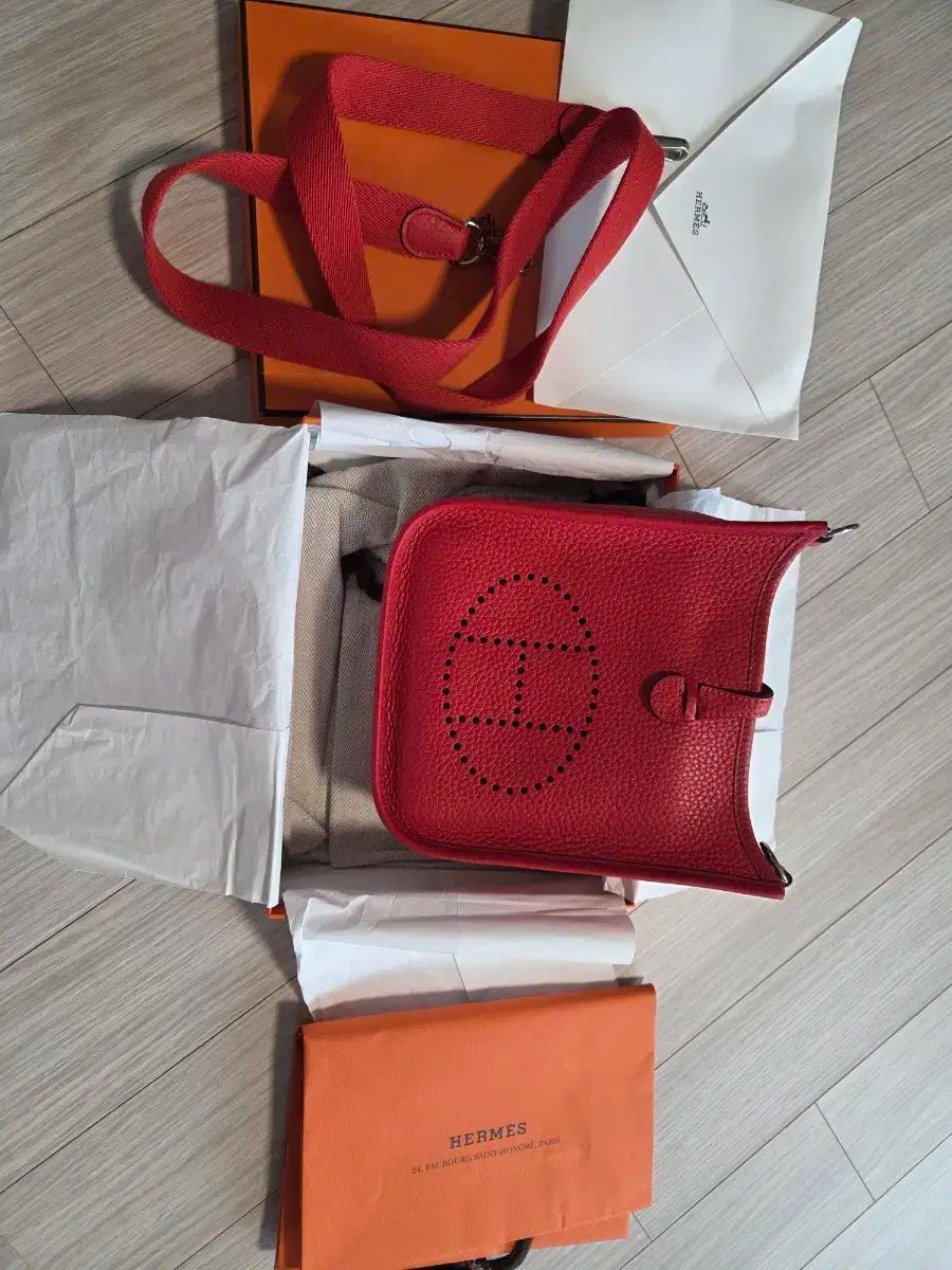 エルメス ミニエブリン シルバー ルーズ ルー トゥー トマ 月詠 イクト エルメス ミニエブリン シルバー ルーズ トゥー トマ 月詠 イクト