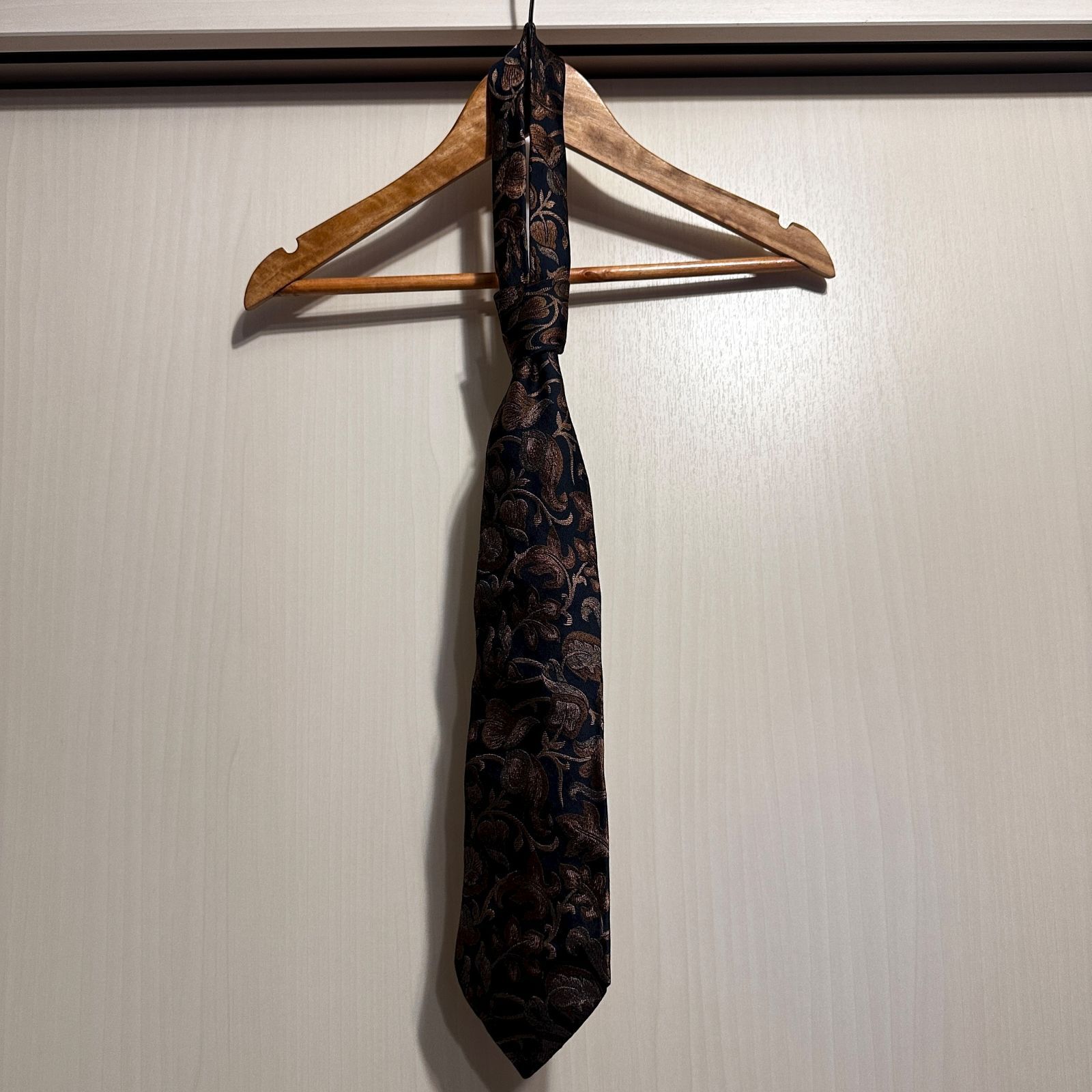 YVES SAINT LAURENT イヴ サンローラン ネクタイ ゴールド ブラック we 0211