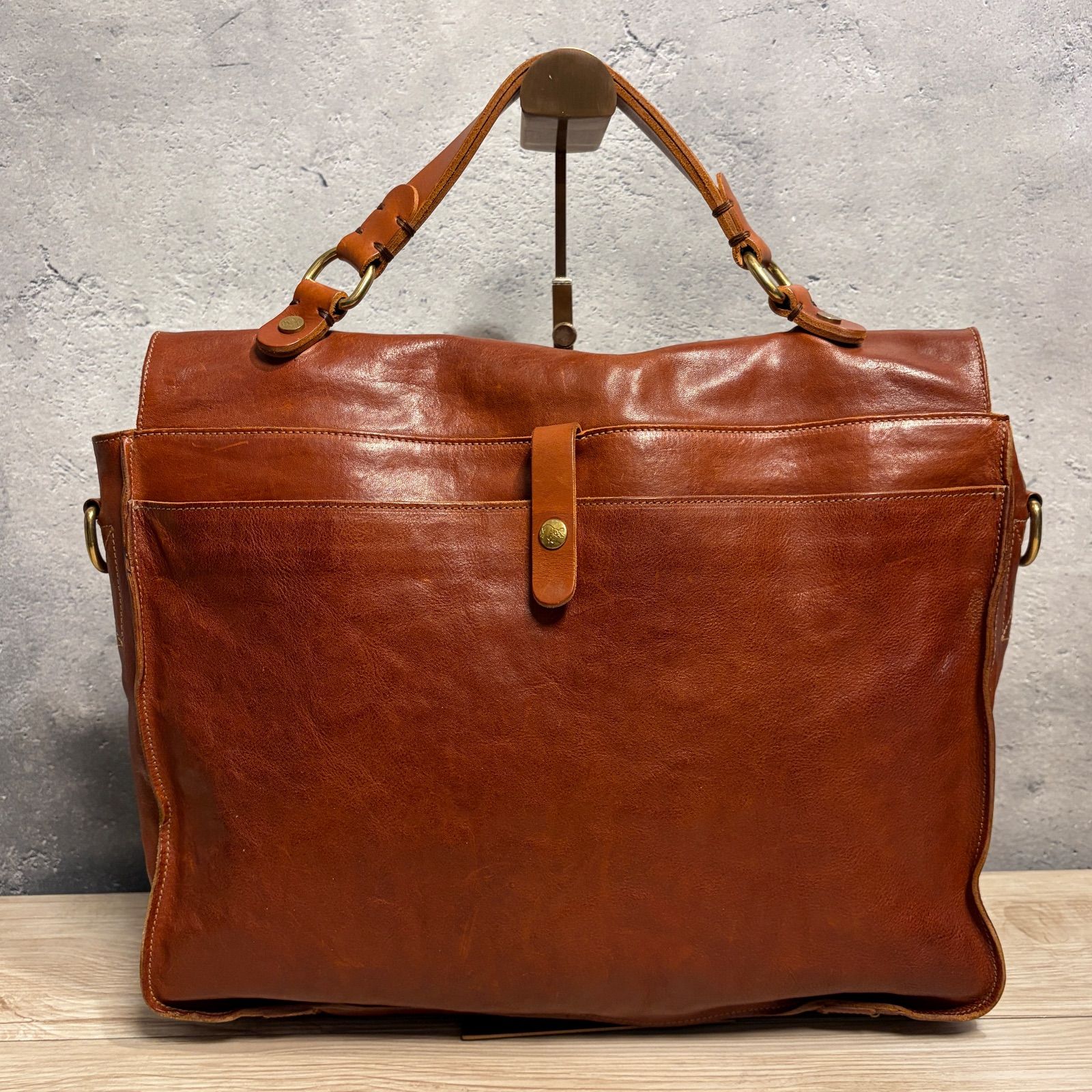 ✨IL BISONTE レザー ショルダー付き バッグ ライトブラウン✨ 形崩れ