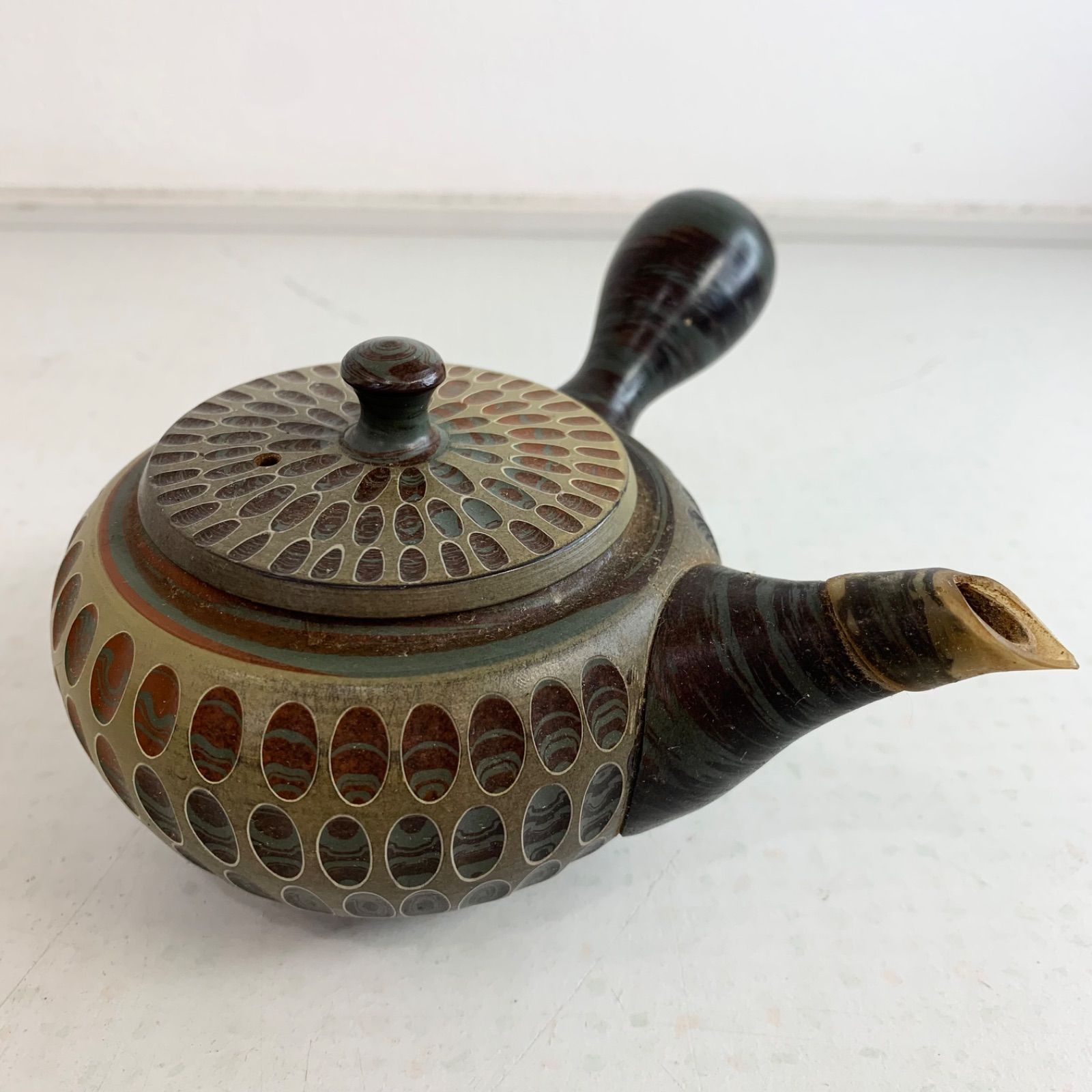 常滑焼3-493友仙 22号丸練込網目カット急須 AM-T252」 - メルカリ